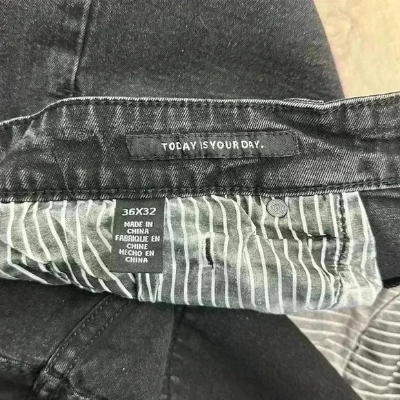 Black Kenneth Cole, New York slim fit 36 x 32 black jeans with pockets - Picture 6 of 10